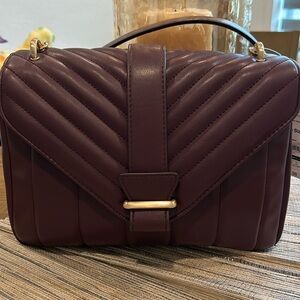 Burgundy shoulder bag